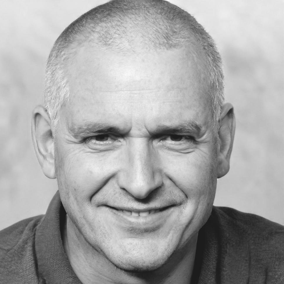 Expert consultant en budget roulant expliquant la méthodologie
