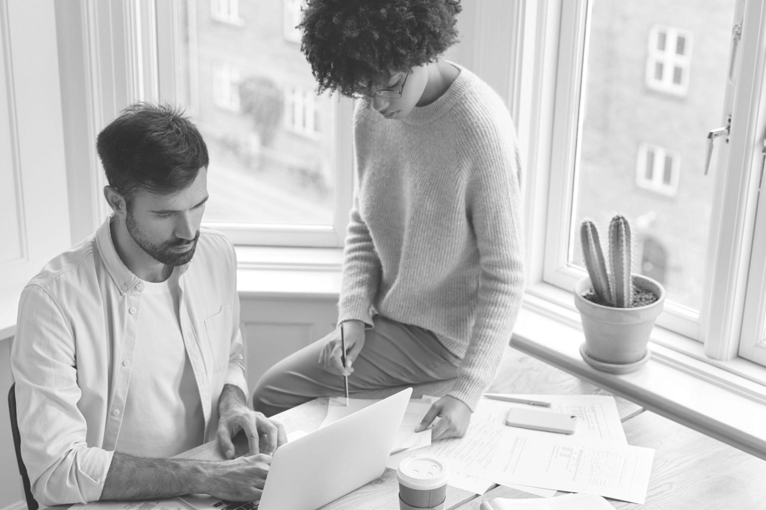 Consultation financière personnalisée avec documents budgétaires